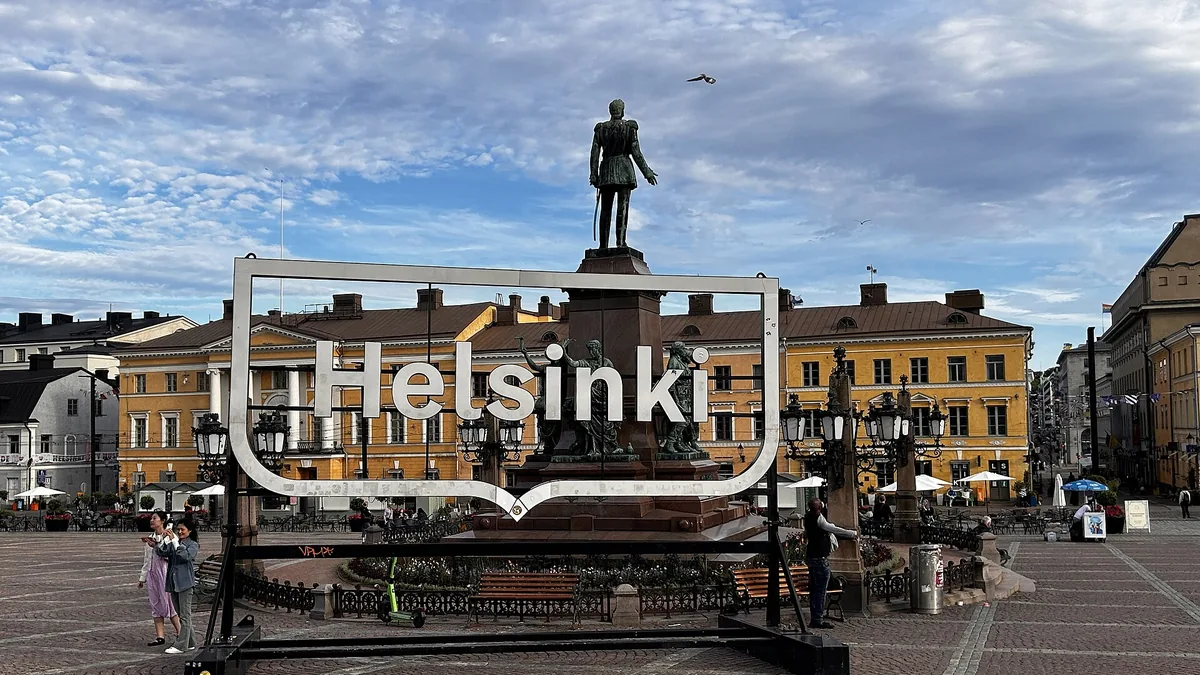 Senate Square in Helsinki. Photograph by Scott Edmunds, CC BY 2.0.
