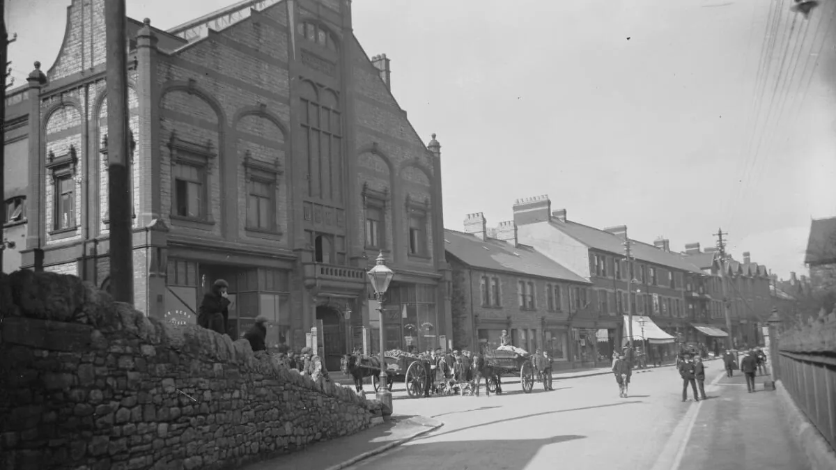 Church Street in Ebbw Vale in 1905. Photograph by Martin Ridley, public domain.