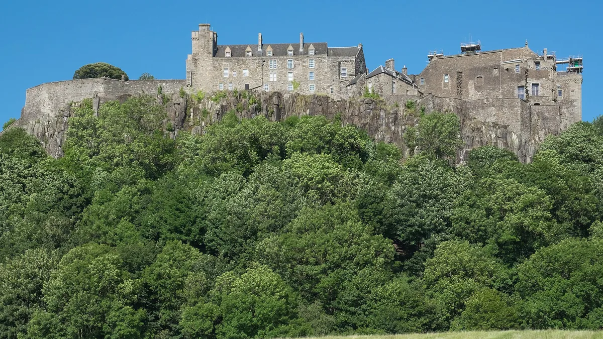 Stirling Castle. Photograph by DeFacto, CC BY-SA 4.0.