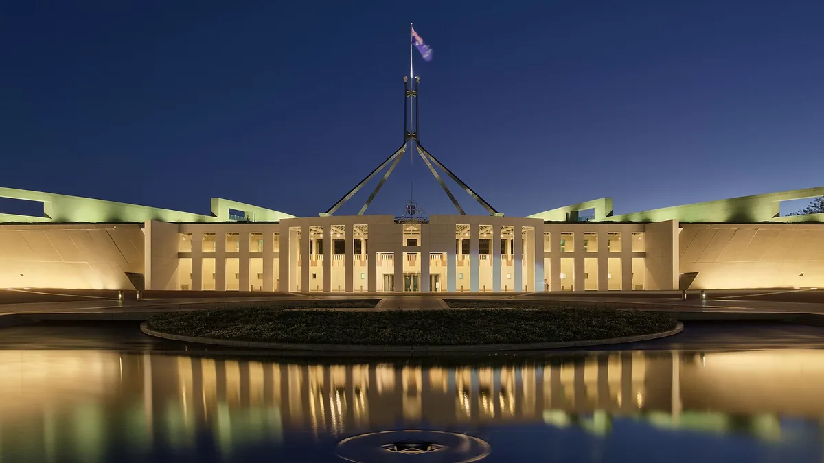 Parliament House in Canberra. Photograph by Thennicke, CC BY-SA 4.0.
