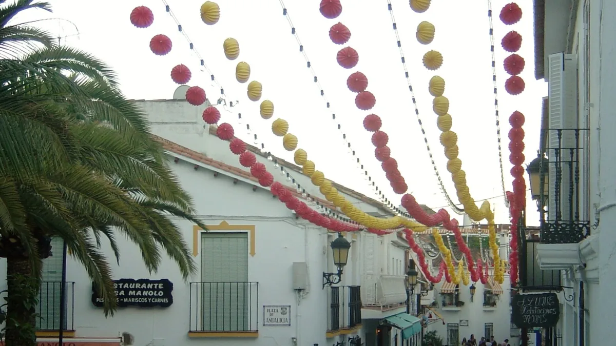 Benalmádena pueblo. Photograph by Comakut, CC BY 2.5.
