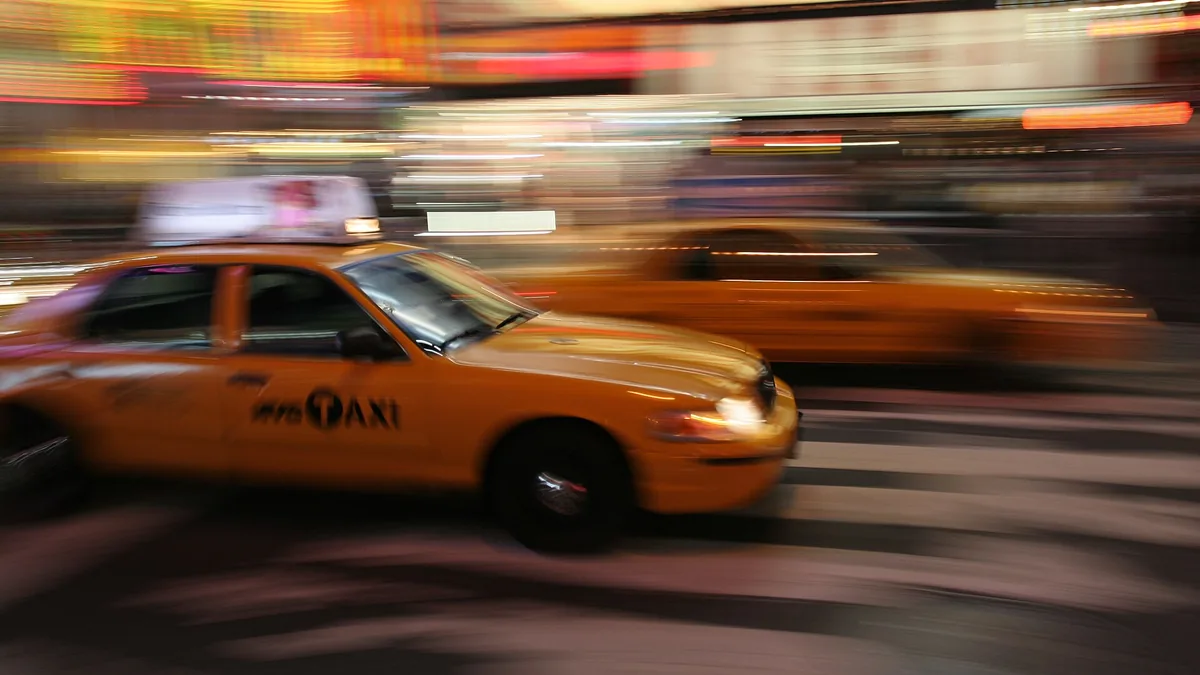 A New York yellow cab. Photograph by Marc-Lautenbacher, CC BY-SA 4.0.