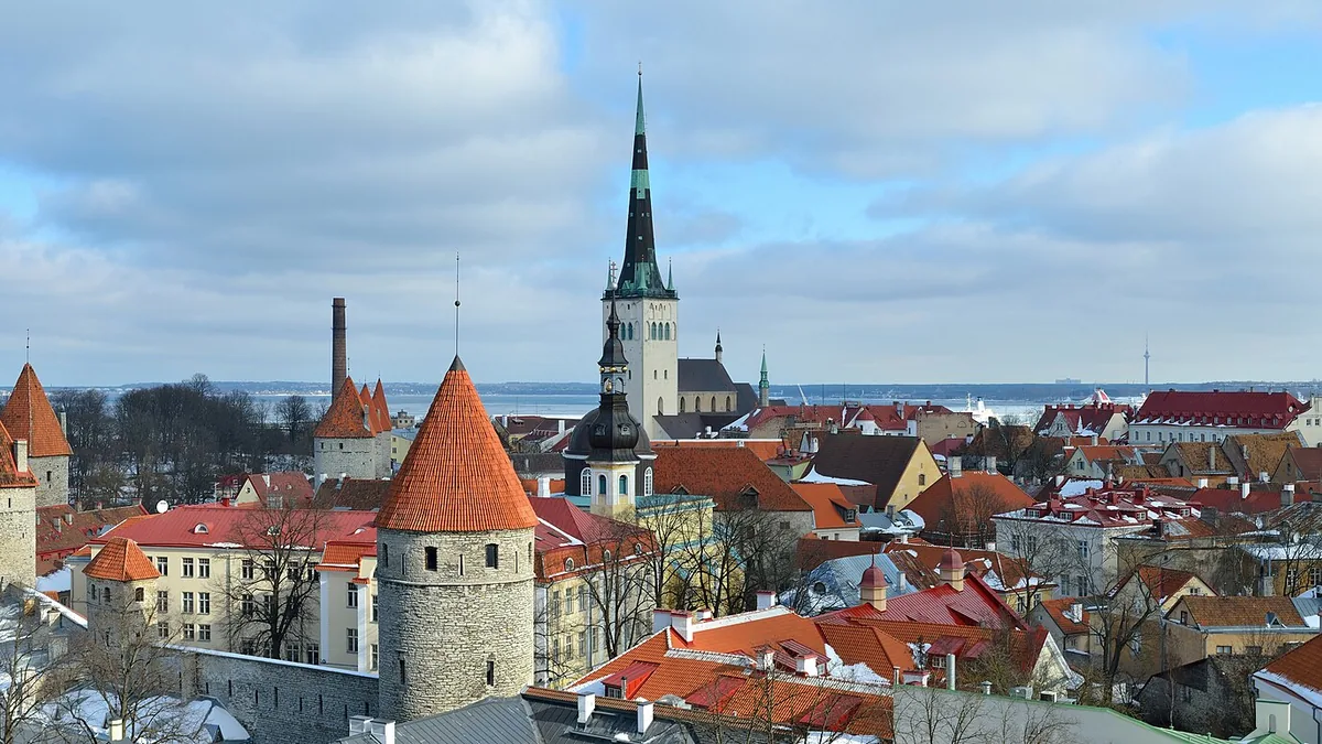 The old town in Tallinn. Photograph by Ivar Leidus, CC BY-SA 3.0.