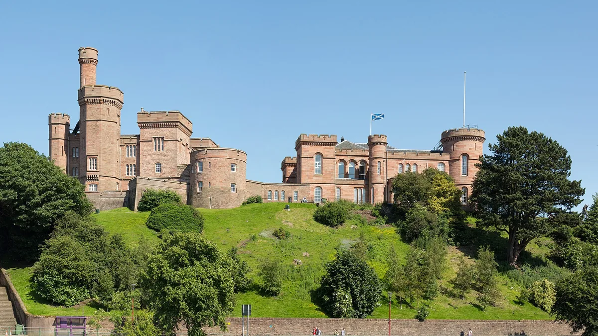 Inverness Castle. Photograph by Diliff, CC BY-SA 3.0.