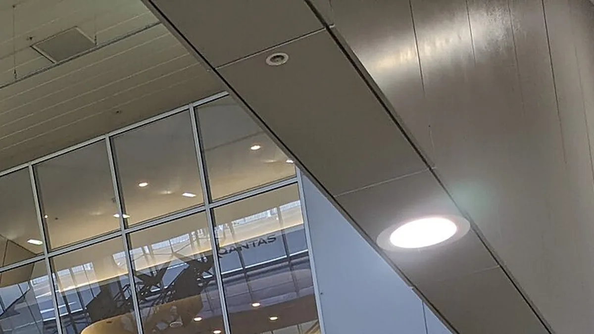 Melbourne Airport. Photograph by MDRX, CC BY-SA 4.0.