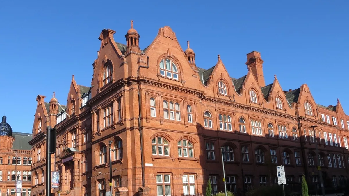 Wigan Town Hall. Photograph by Phil Platt, CC BY-SA 2.0.