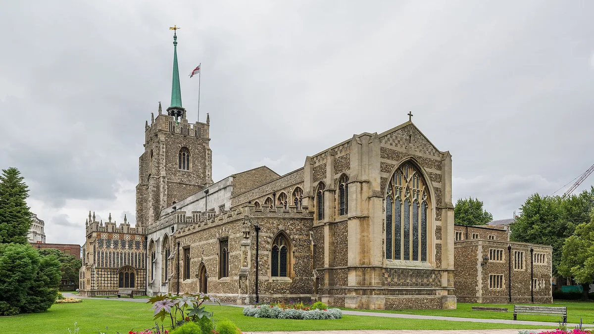Chelmsford Cathedral. Photograph by Diliff, CC BY-SA 3.0.