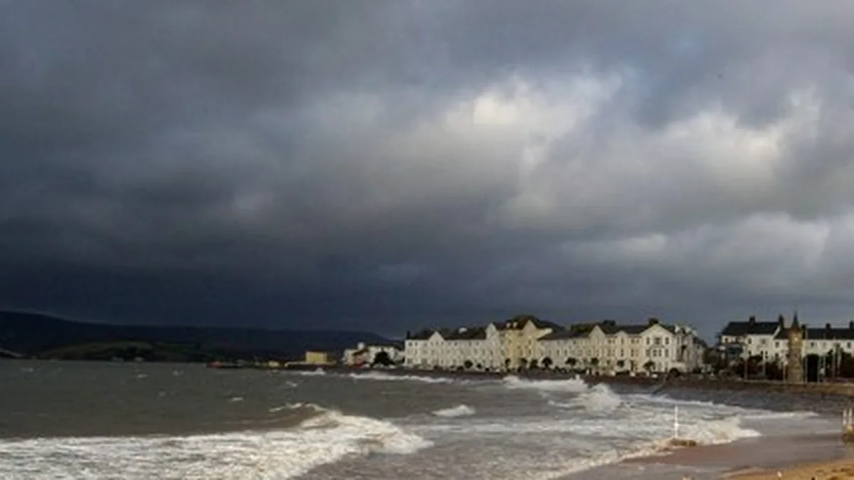 The seafront in Exmouth. Photograph by Liz Moon, CC BY-SA 2.0.