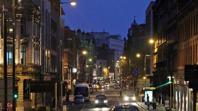 A taxi on Victoria Street in Liverpool. Photograph by El Pollock, CC BY-SA 2.0.