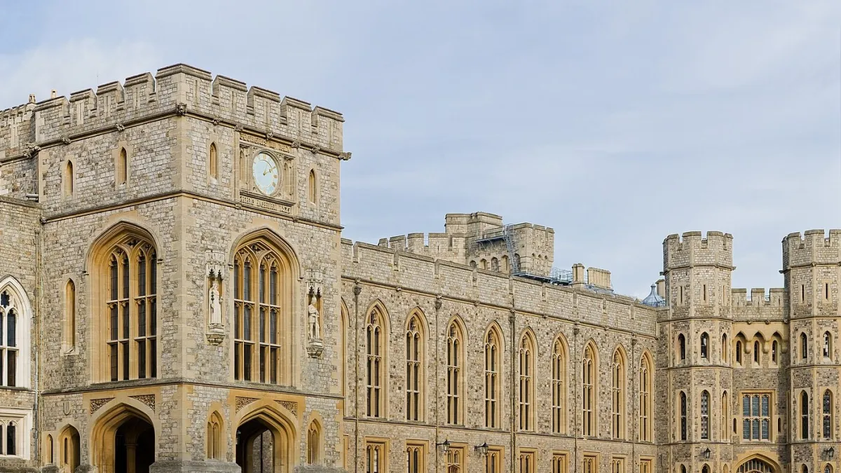 Windsor Castle. Photograph by Diliff, CC BY 3.0.