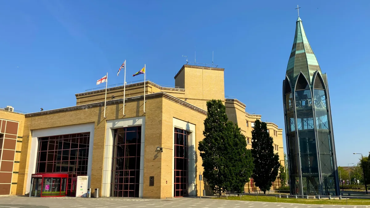 The Basildon Centre, headquarters of Basildon Borough Council. Photograph by Richard Kelly, CC BY-SA 4.0.