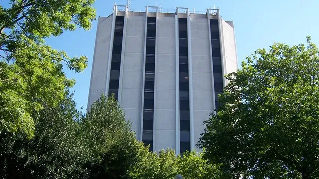 Fareham Borough Council offices. Photograph by Colin Babb, CC BY-SA 2.0.